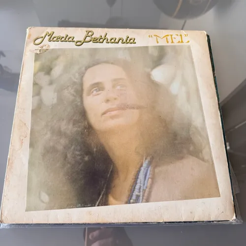 LP Maria Betânia