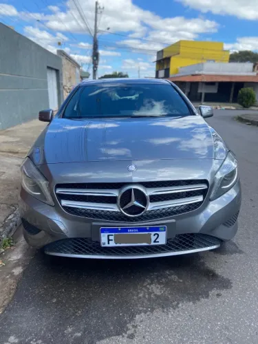 Mercedes-Benz Classe A 200 1.6 TB 16V Urban 156cv Aut. 2014