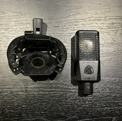 Microfone Condensador Lewitt LCT - 440