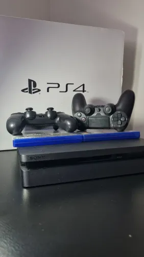 Ps4 Slim 1TB SEMINOVO na CAIXA + 2 Controles + 2 Jogos