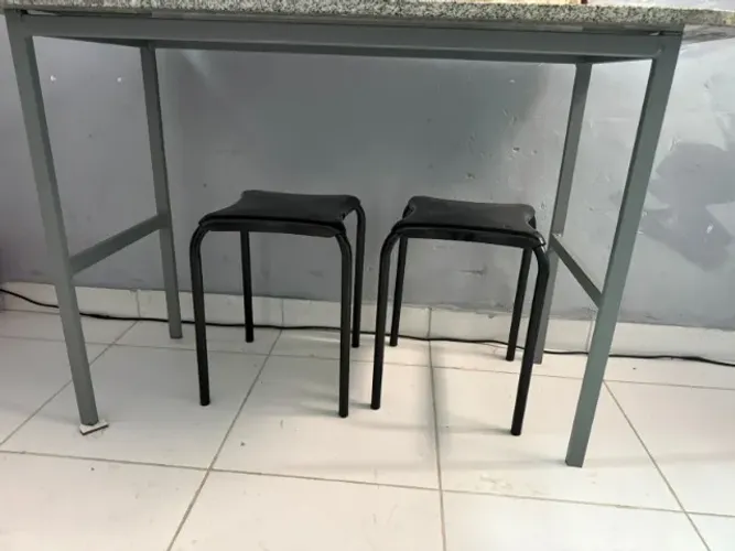 base de mesa de ferro 