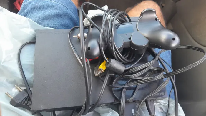 PS 2 pra vender ligeiro