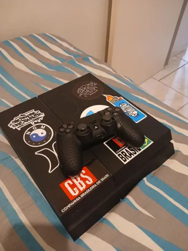 Ps4 FAT 500GB + Controle Original e Cabos