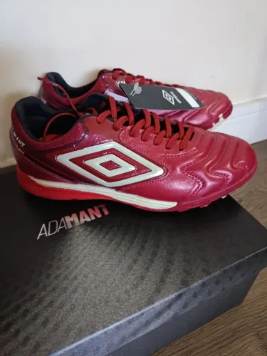 Chuteira Umbro Adamant Master Class Pro Bump