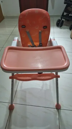 Cadeirinha de alimentação