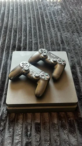 PlayStation 4 Slim