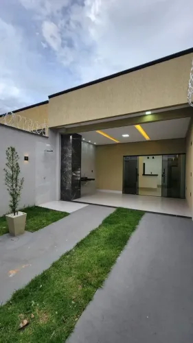LINDA CASA NO SANTOS DUMONT- GOIÂNIA/GO
