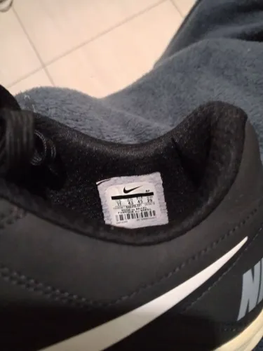 Chuteira Nike beco 2 