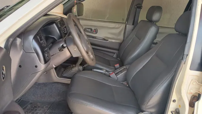 Mitsubishi L200 Outdoor HPE 2.5 4X4 CD T.dies. Mec. 2011