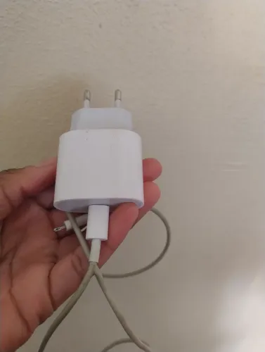 Carregador original iPhone 20w
