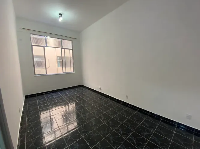 Conjugado para aluguel possui 22 metros quadrados com 1 quarto em Centro - Rio de Janeiro