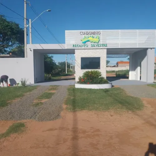 Terreno em condomínio a 100 m da represa - 400 m² | Santa Maria da Serra