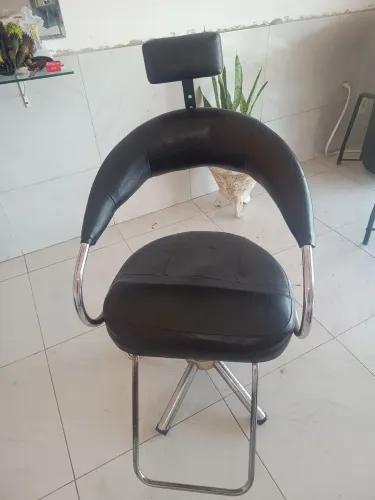 Equipamentos para salão de beleza.