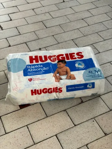 Fraldas Huggies M