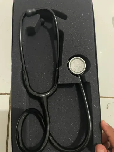Vende-se estetoscópio 