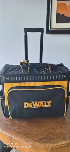 Bolsa de ferramentas DeWalt com rodinha 
