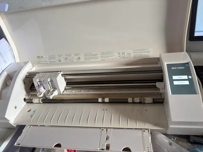 Silhouette Cameo 3