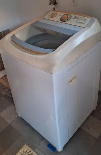 Máquina de lavar roupas