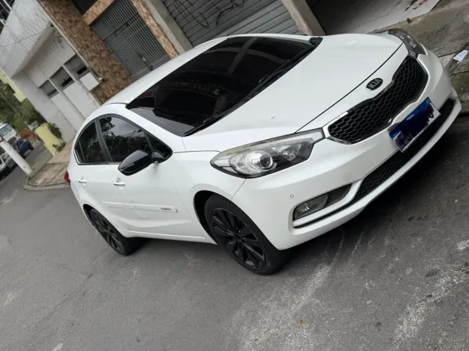 Kia Motors Cerato 1.6 16V Flex Aut. 2015