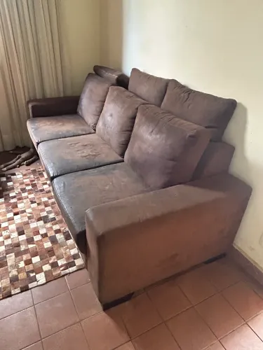 Sofa otimo estado so precisa de uma boa lavagem