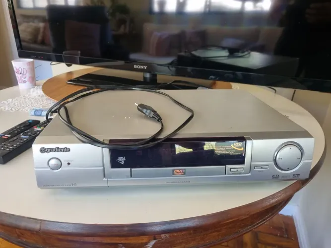 DVD Player Gradiente D-10 Funcionando - Ótimo Estado