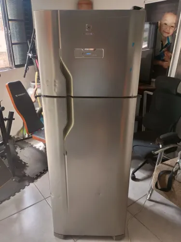 GELADEIRA ELECTROLUX DE 1100 POR 899 FROS FREE