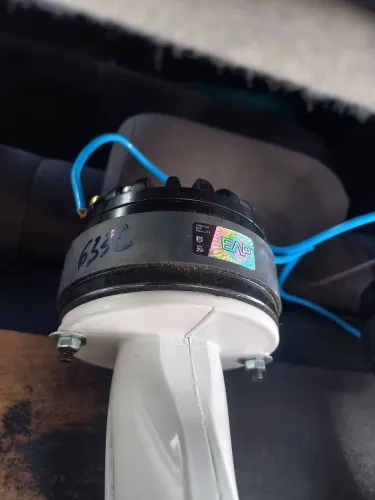 Par de Ti do estranho eap 400 lite