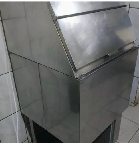 Vendo máquina de gelo
