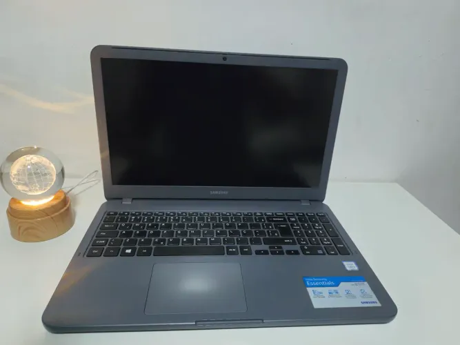 Notebook Samsung Essentials- 1TB