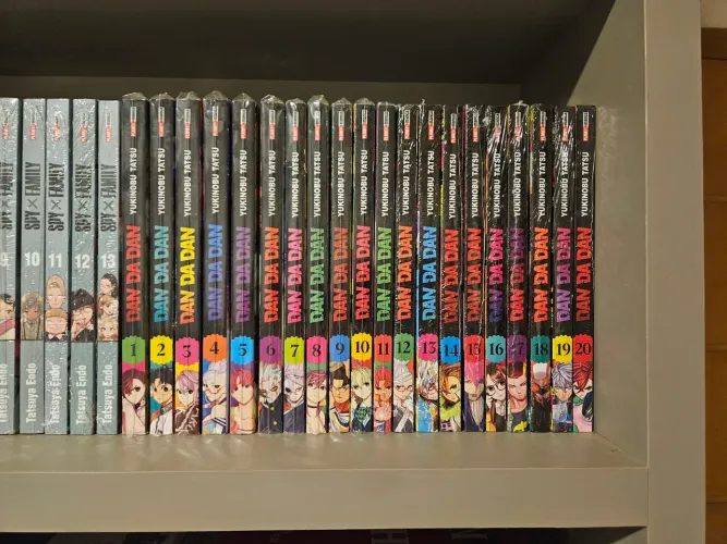 Mangá Dandadan 1 ao 20 + Funko Okarun Orginal