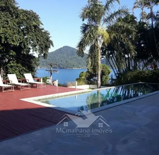 Maravilhosa Casa de condomínio, vista mar, na Vila Velha, Angra dos Reis/ RJ.Reis