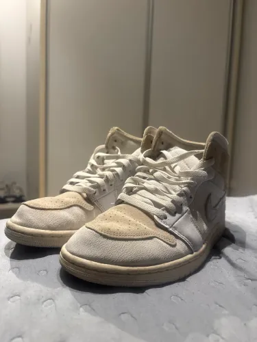Jordan High - Novo