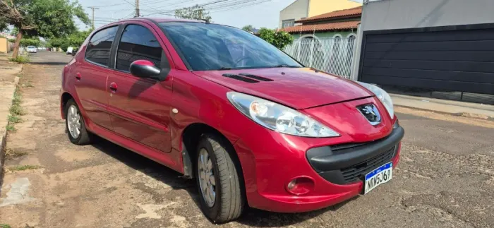 Peugeot 207 XR Sport 1.4 Flex 8V 5P 2011