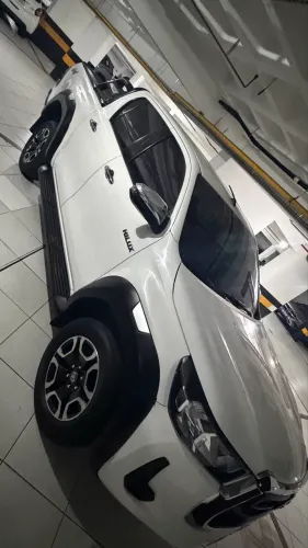 Toyota Hilux CD SRV 4X4 2.8 TDI Diesel Aut. 2023