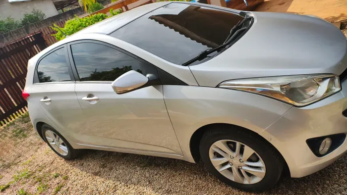 Hyundai HB20 Premium 1.6 Flex 16V Mec. 2013