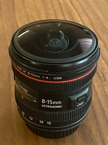Lente Canon EF 8-15mm f/4L Fisheye USM