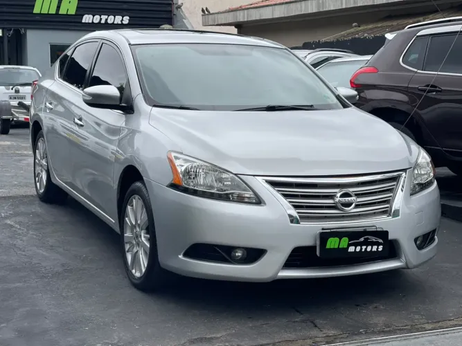 Nissan Sentra SL 2.0/ 2.0 Flex Fuel 16V Aut. 2015