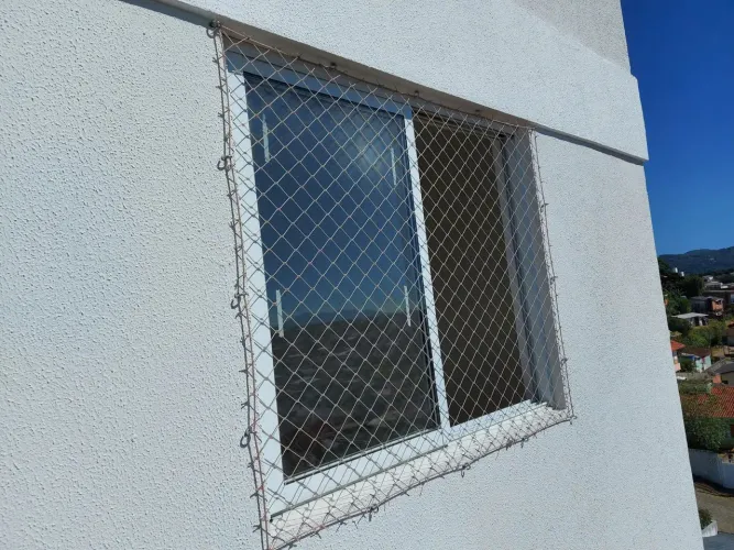 Rede de proteção para sacadas e janelas - proteção para pets e crianças 