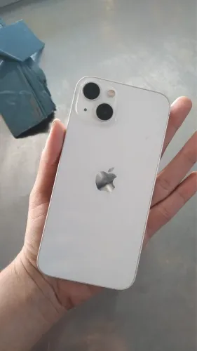 iPhone 13 semi novo
