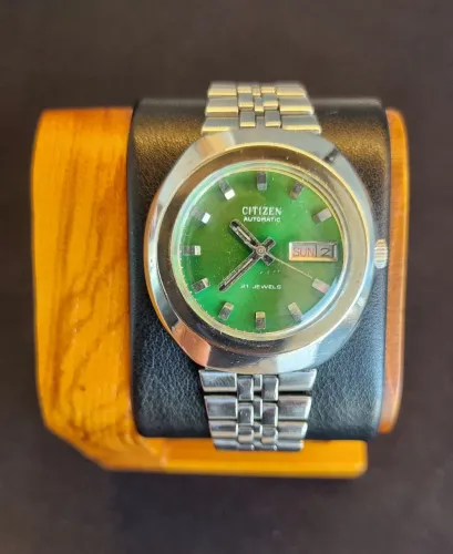 Relógio Citizen Automático "OVNI" (Verde)