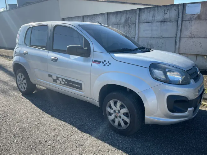 Fiat Uno Attractive 1.0 EVO Fire Flex 8V 5P 2019