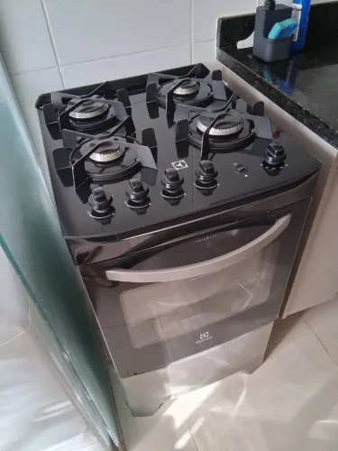 Vende Fogão novo