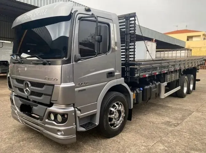 Mb Atego 2426 6x2 - 2018 Carroceria 
