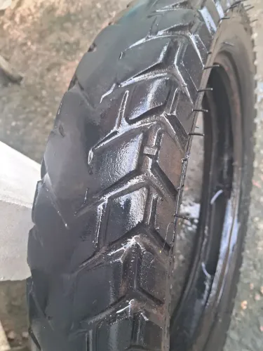 Pneu de bros 110/90 17 valor 30 reais meia vida