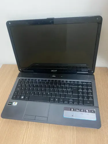 2 Notebook - 1 Acer e 1 Positivo