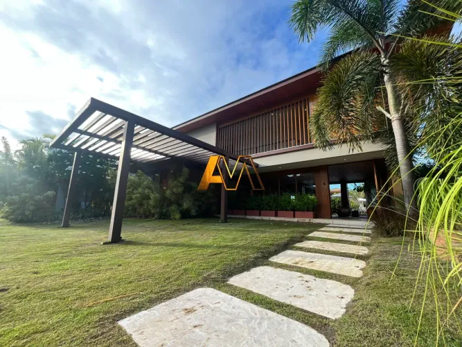 Casa à venda no bairro Praia do Forte - Mata de São João/BA