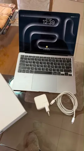 MacBook m1 2020