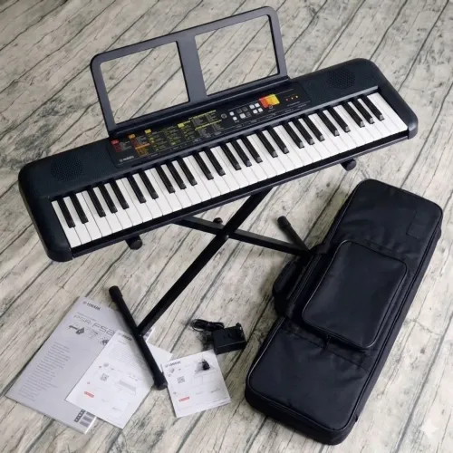 Teclado Yamaha PSR F52