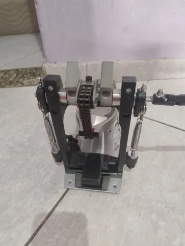 Pedal janus