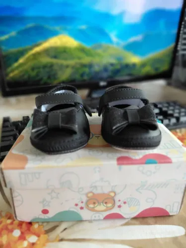 Sapatinho de bebê menina n°18